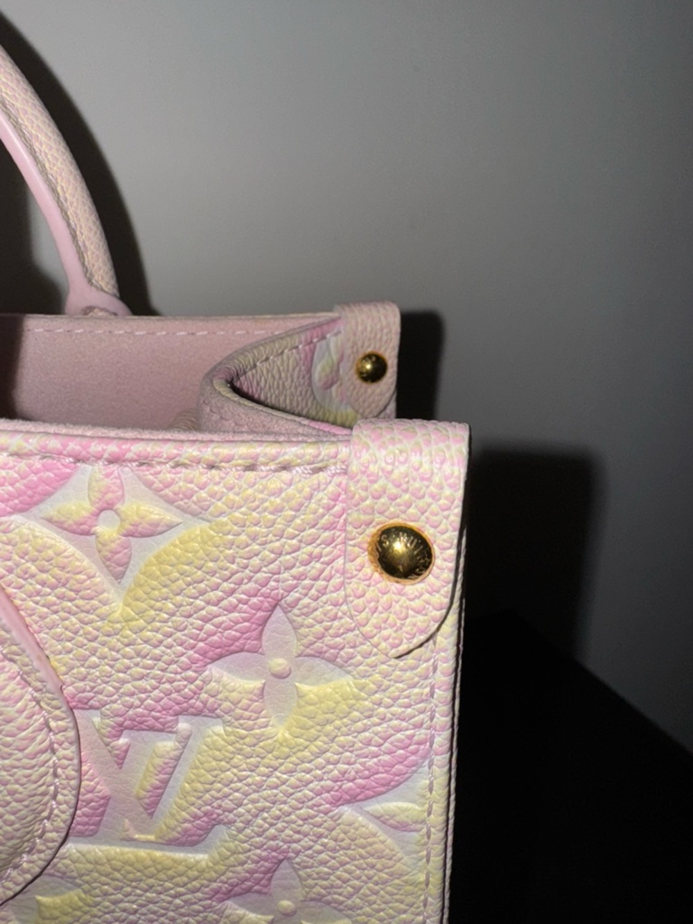 Louis Vuitton Stardust On The Go Empreinte Monogram Pink Tote PM - Picture 4 of 6